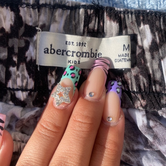 Abercrombie Kids Beach Flowy Pallazo Pant - Picture 2 of 2